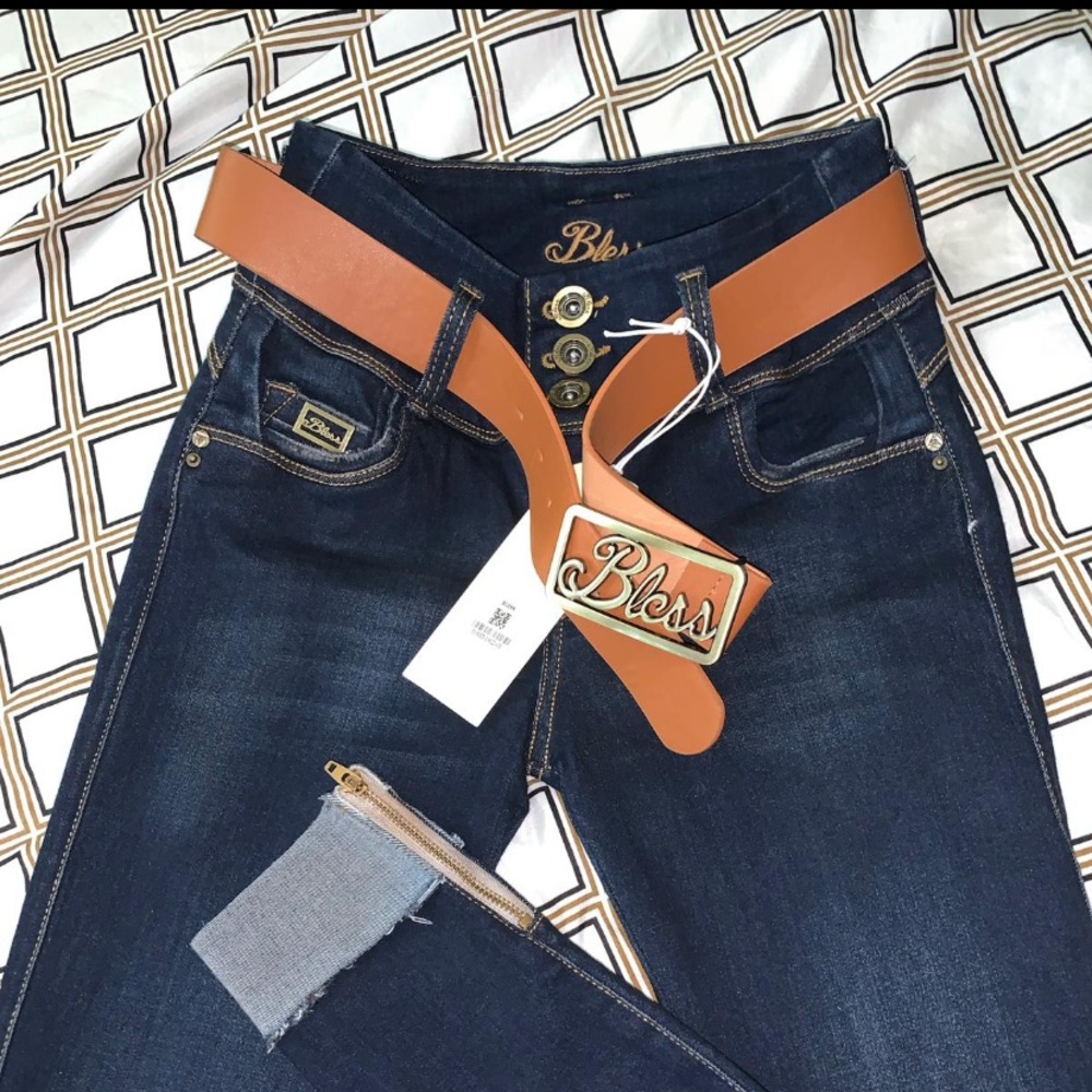 COLOMBIANS JEANS! I just came back from Colombia!